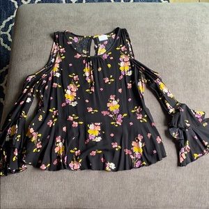 Abound Flowered Peak A Boo Shouldered Top.